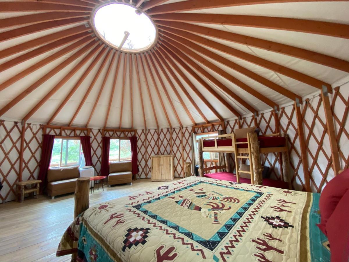 Boulder Mountain Guest Ranch Villa Exteriör bild